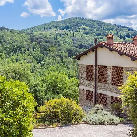 Policleto By Interhome *