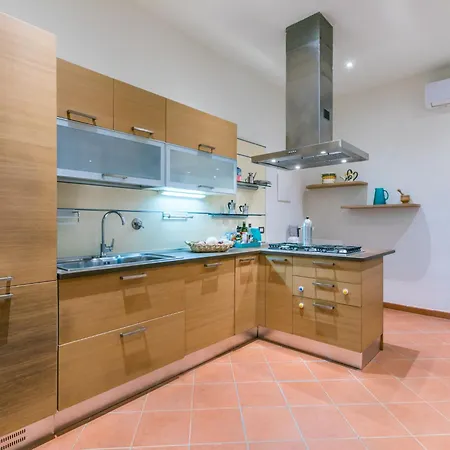Policleto By Interhome Santo Stefano A Tizzano