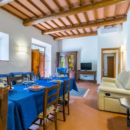 Policleto By Interhome *